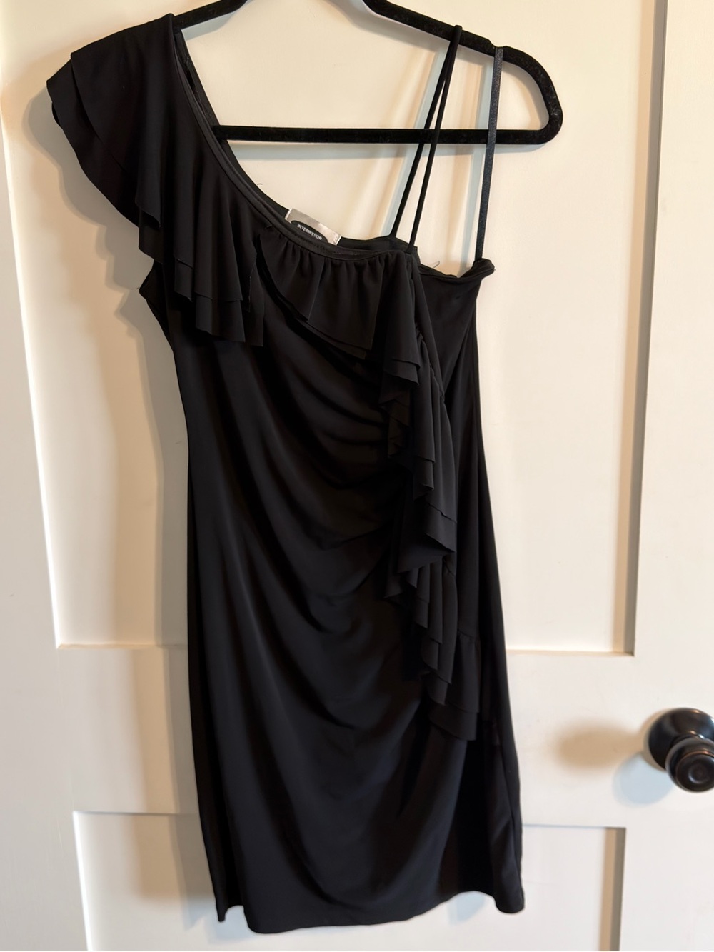 Women’s Black One-Shoulder Ruffle Dress